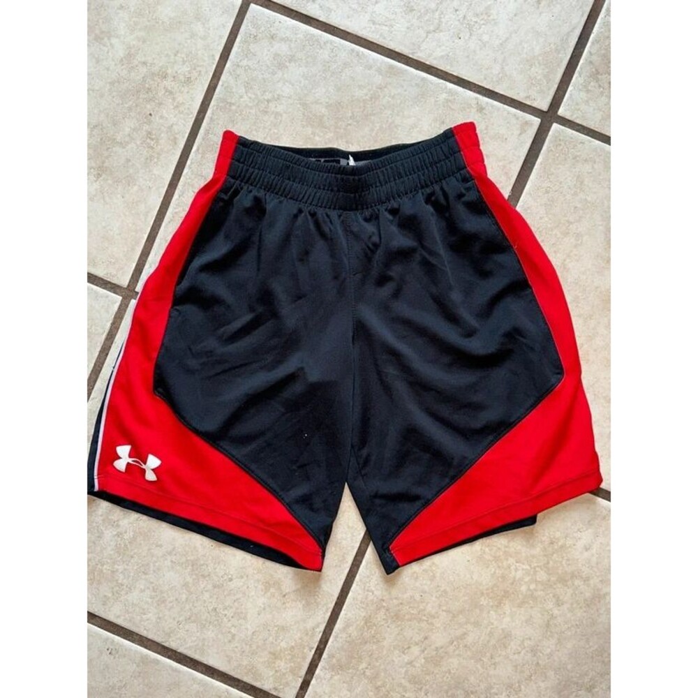 Boys Black & Red Under Armour Shorts Size Small